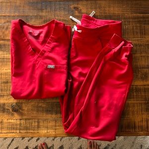 Figs Red Women's Scrub Set
